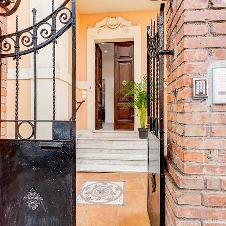 Villa Chiara - A New Luxury Star Is Born In Rome! Bagian luar foto